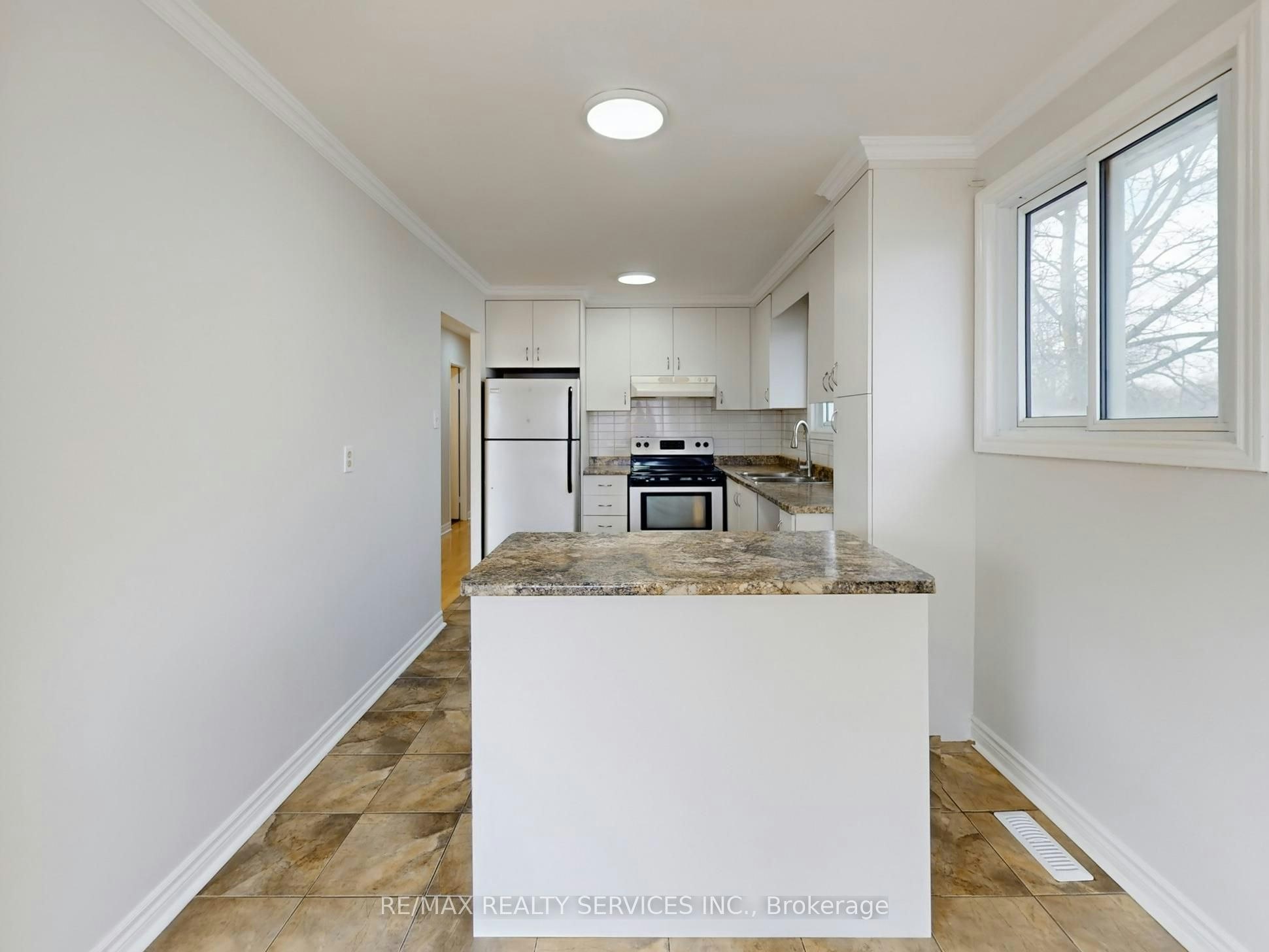 9 Glenridge Road, Brampton, ON, L6S 1N2 - 16