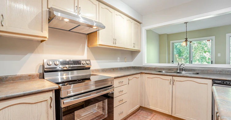 5135 Falconcrest Drive, Burlington, ON, L7L 6K4 - 15