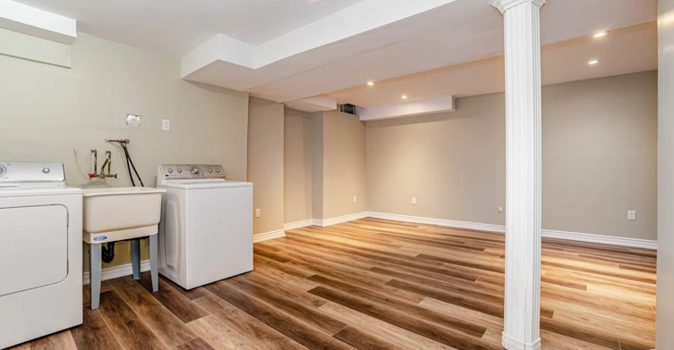 5135 Falconcrest Drive, Burlington, ON, L7L 6K4 - 37