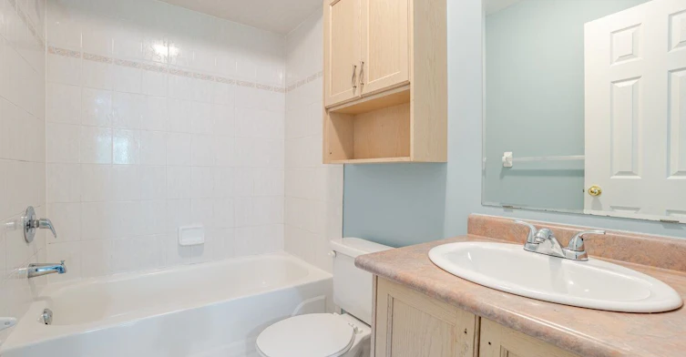 5135 Falconcrest Drive, Burlington, ON, L7L 6K4 - 24