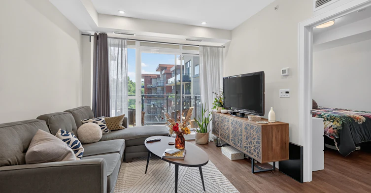 340-1575 Lakeshore Road W, Mississauga, ON, L5J 1J4 - 7