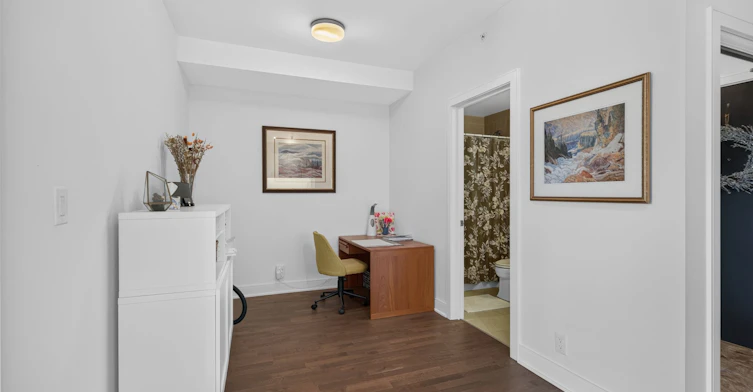 340-1575 Lakeshore Road W, Mississauga, ON, L5J 1J4 - 19