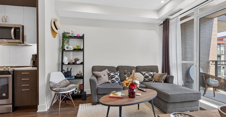 340-1575 Lakeshore Road W, Mississauga, ON, L5J 1J4 - 9