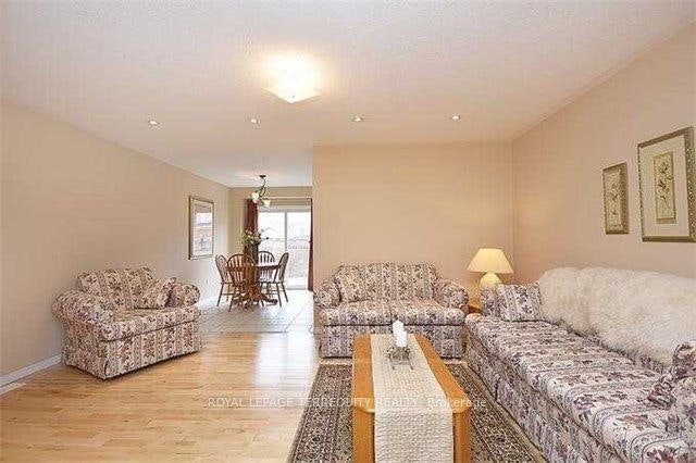 3467 Southwick Street, Mississauga, ON, L5M 7L4 - 2