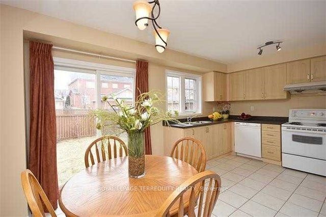 3467 Southwick Street, Mississauga, ON, L5M 7L4 - 8