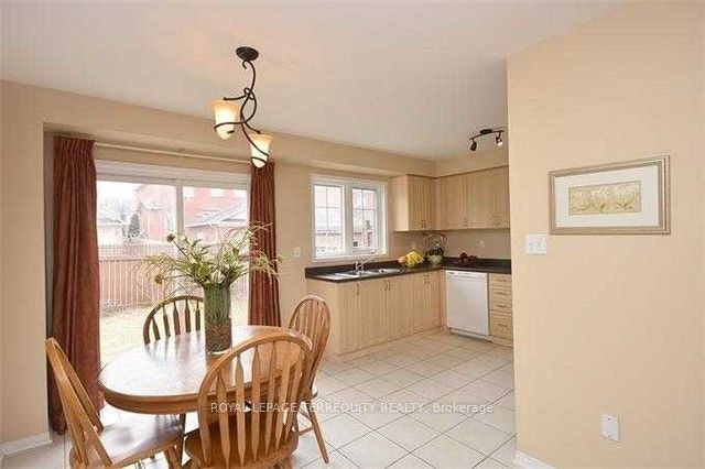 3467 Southwick Street, Mississauga, ON, L5M 7L4 - 6