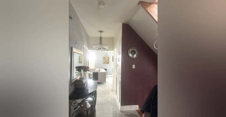 21 Robertson Davies Drive, Brampton, ON, L7A 1K4 - 5