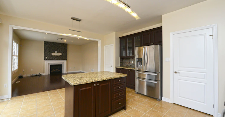 32 Fallmeadow Circle, Brampton, ON, L6Y 0Y8 - 9