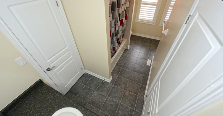 32 Fallmeadow Circle, Brampton, ON, L6Y 0Y8 - 17