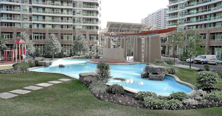 312-1 Elm Drive, Mississauga, ON, L5B 3C2