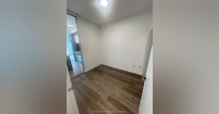 206-395 Square One Drive, Mississauga, ON, L5B 0P6 - 5