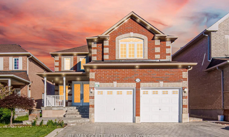 24 Whitehouse Crescent