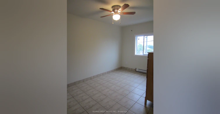 8-2965 Islington Avenue, Toronto, ON, M9L 2K8 - 10