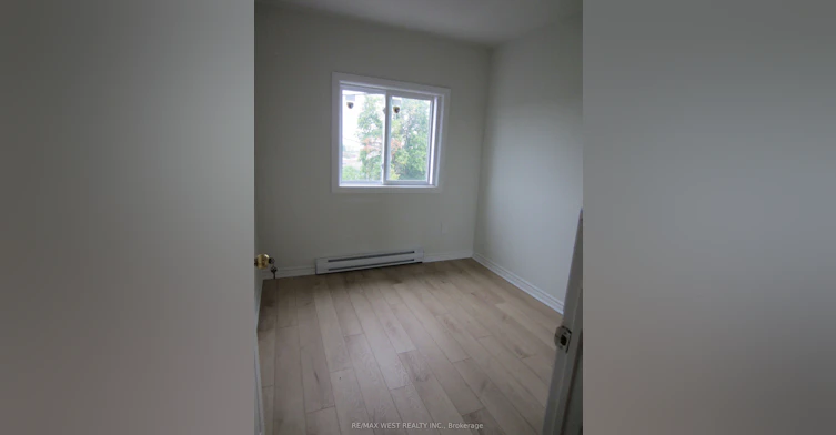 8-2965 Islington Avenue, Toronto, ON, M9L 2K8 - 8