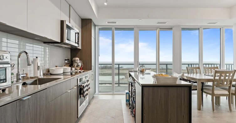 912-220 Missinnihe Way, Mississauga, ON, L5H 0A9 - 10