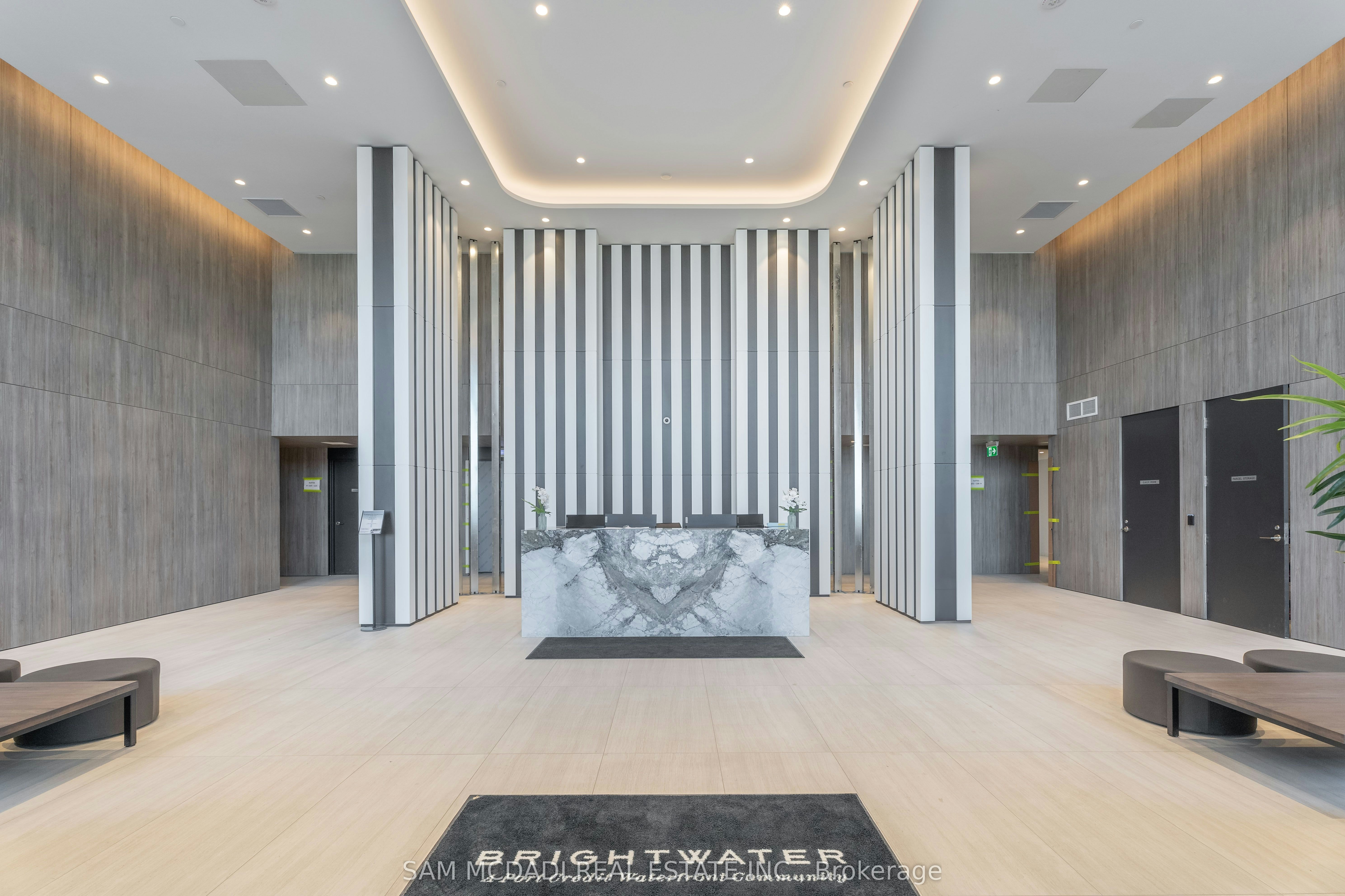 912-220 Missinnihe Way, Mississauga, ON, L5H 0A9 - 4