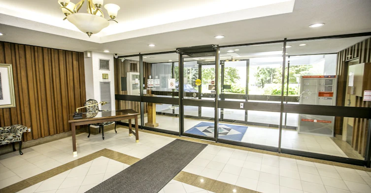604-50 Elm Drive E, Mississauga, ON, L5A 3X2 - 7