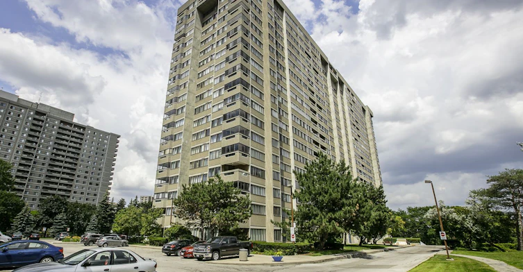604-50 Elm Drive E, Mississauga, ON, L5A 3X2