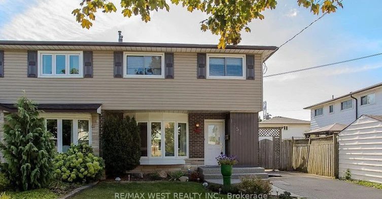 1254 Treeland Street, Burlington, ON, L7R 3T6