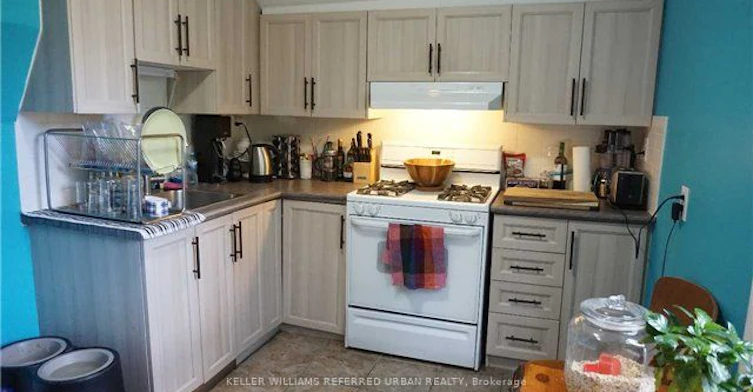 Upper-591 Jane Street, Toronto, ON, M6S 4A3 - 2