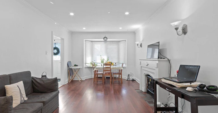 55 Hartley Avenue, Toronto, ON, M6E 4E9 - 9