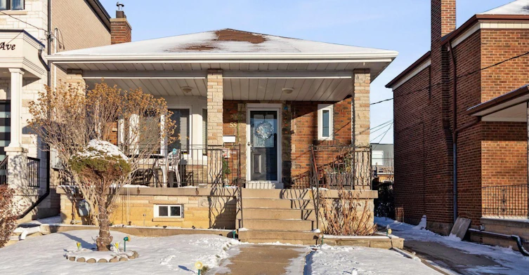 55 Hartley Avenue, Toronto, ON, M6E 4E9 - 2