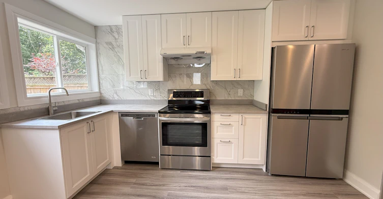 Garden Suite-382 Burnhamthorpe Road, Toronto, ON, M9B 2A6