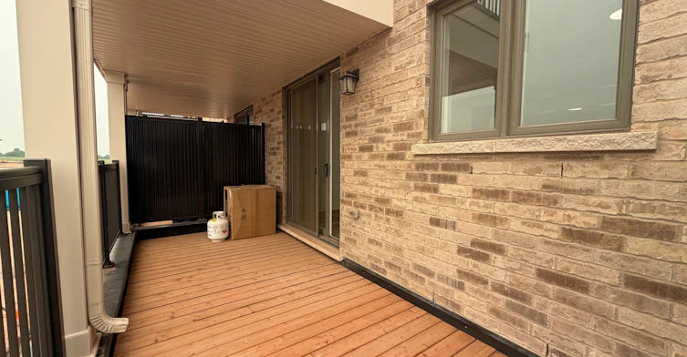 3384 Wrybill Path, Oakville, ON, L6H 8E4 - 37