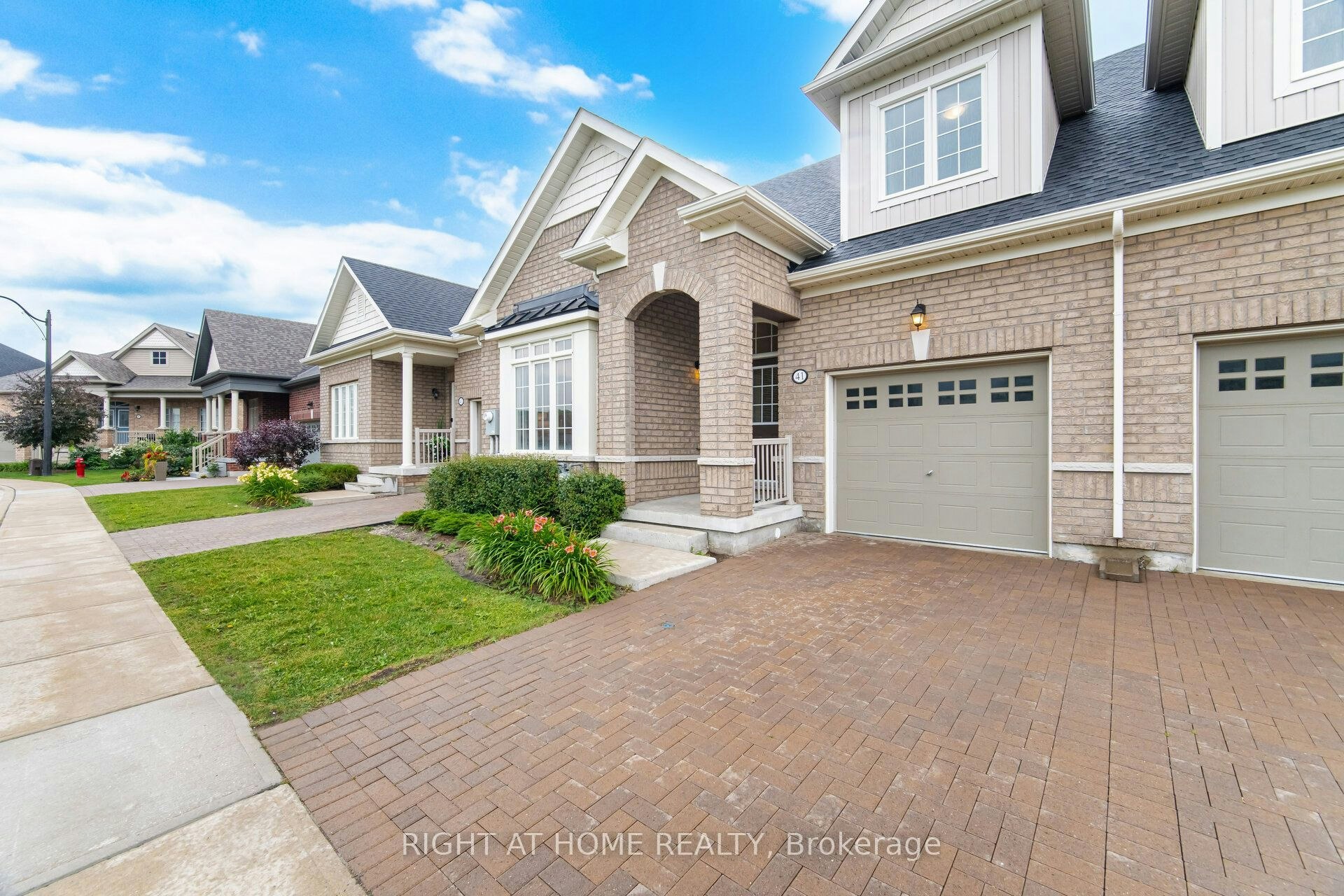 41 Overlea Drive, Brampton, ON, L6R 4B5 - 4