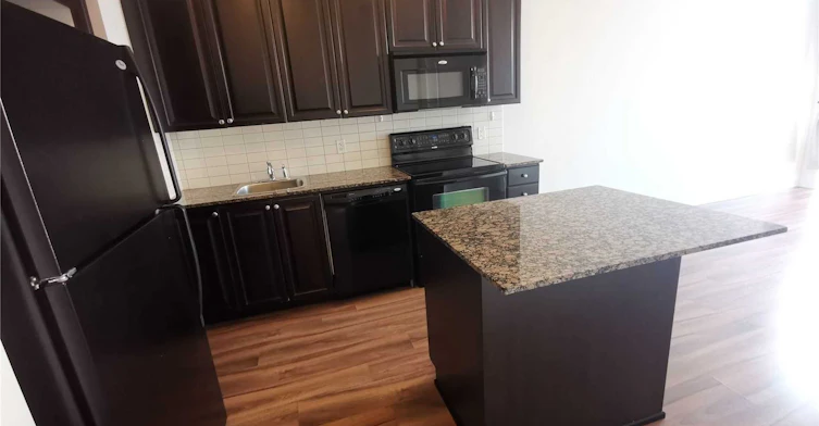 PH01-330 Burnhamthorpe Road W, Mississauga, ON, L5B 0E1 - 3