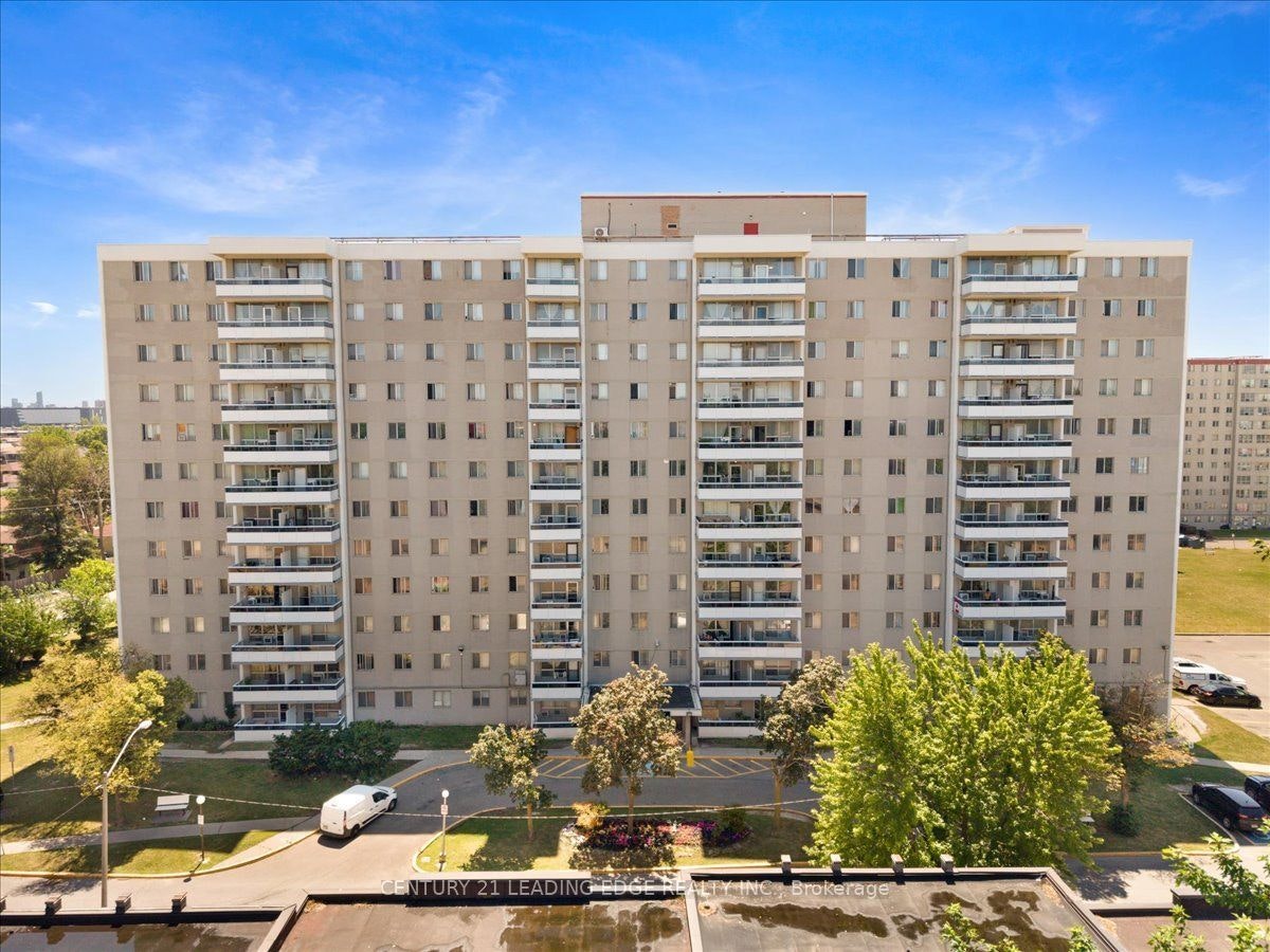 1208-200 Lotherton Pathway, Toronto, ON, M6B 2G9 - 39
