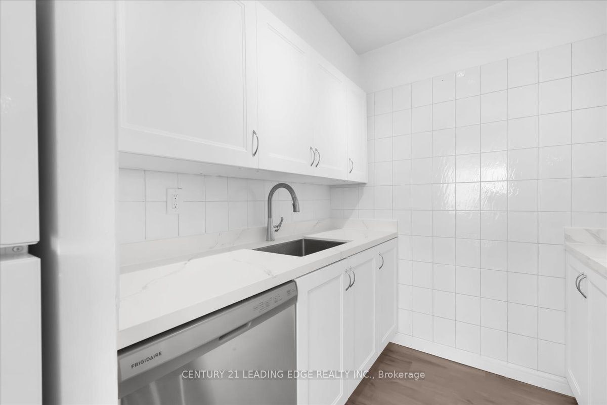 1208-200 Lotherton Pathway, Toronto, ON, M6B 2G9 - 19
