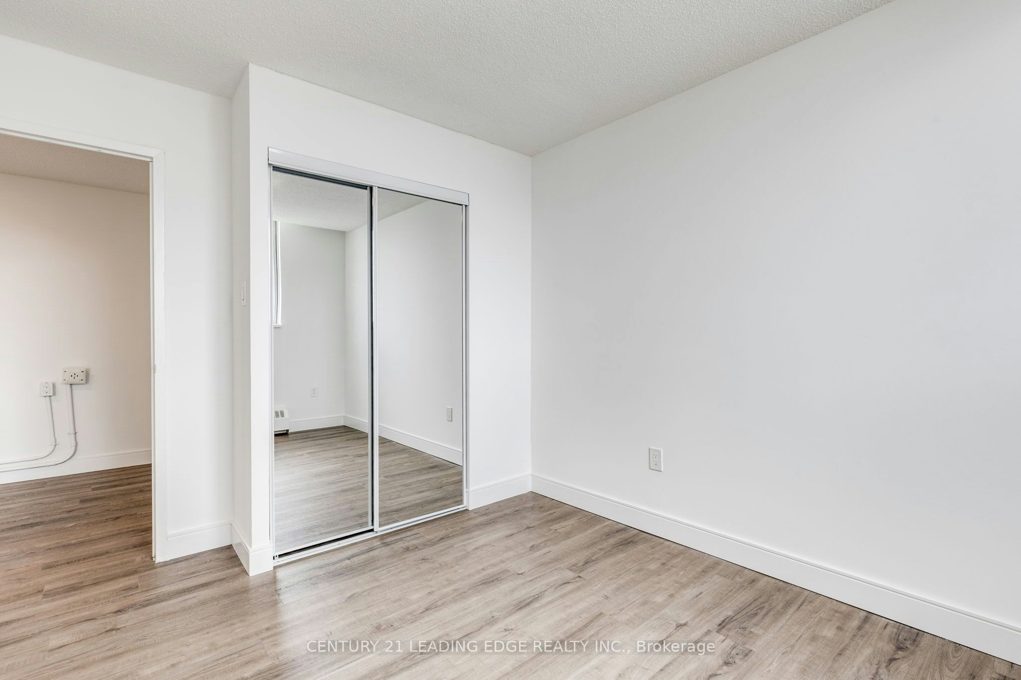 1208-200 Lotherton Pathway, Toronto, ON, M6B 2G9 - 32