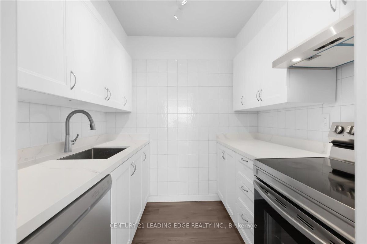 1208-200 Lotherton Pathway, Toronto, ON, M6B 2G9 - 2