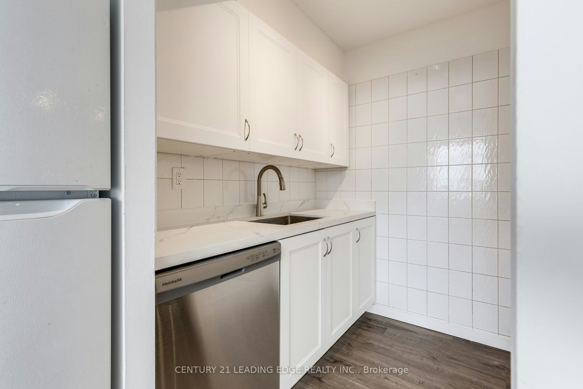1208-200 Lotherton Pathway, Toronto, ON, M6B 2G9 - 21