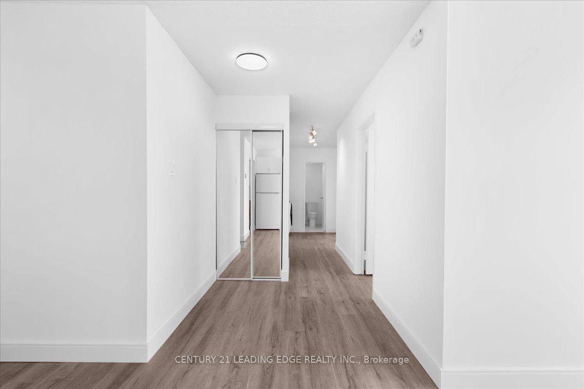 1208-200 Lotherton Pathway, Toronto, ON, M6B 2G9 - 5