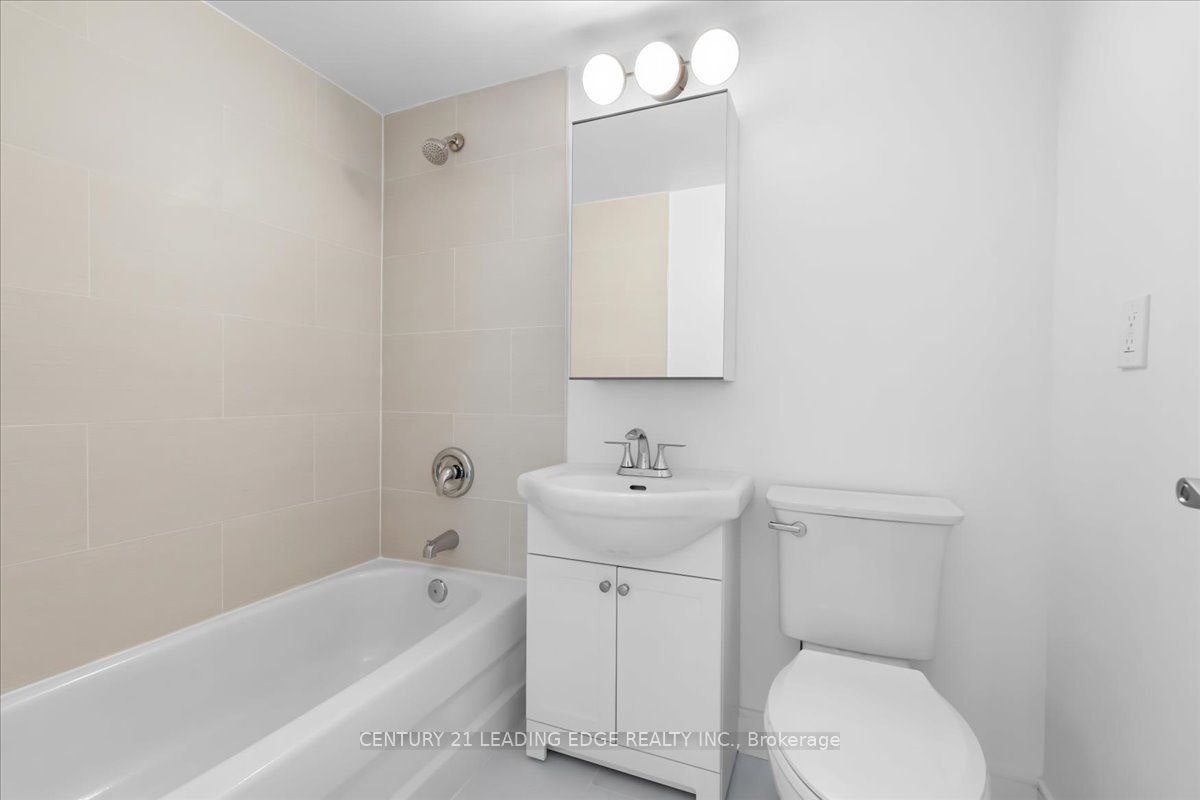 1208-200 Lotherton Pathway, Toronto, ON, M6B 2G9 - 10