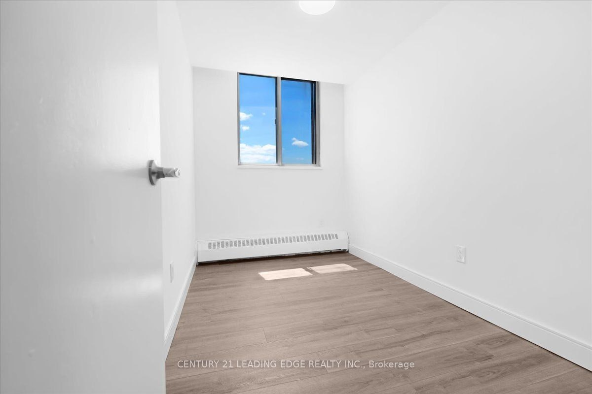 1208-200 Lotherton Pathway, Toronto, ON, M6B 2G9 - 14