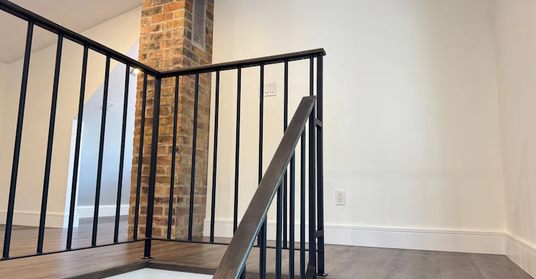 37 White Avenue, Toronto, ON, M6N 1S7 - 6