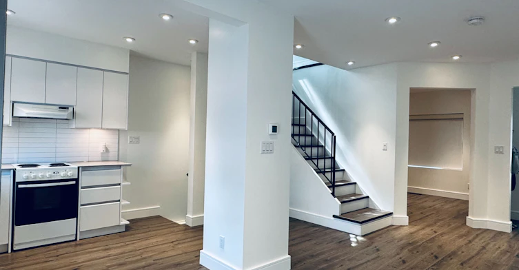 37 White Avenue, Toronto, ON, M6N 1S7 - 14