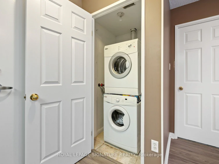 102-101 Subway Crescent, Toronto, ON, M9B 6K4 - 16