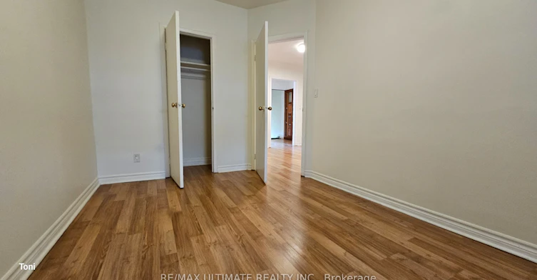 2nd floor-568 Rogers Avenue, Toronto, ON, M6M 1B6 - 12