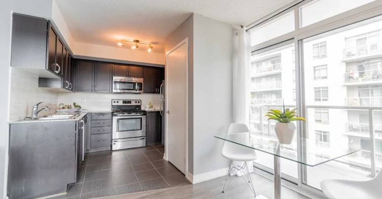 621- 812 Lansdowne Avenue, Toronto, ON, M6H 4K5 - 11