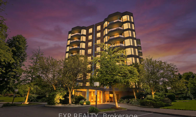302-1903 Pilgrims Way
