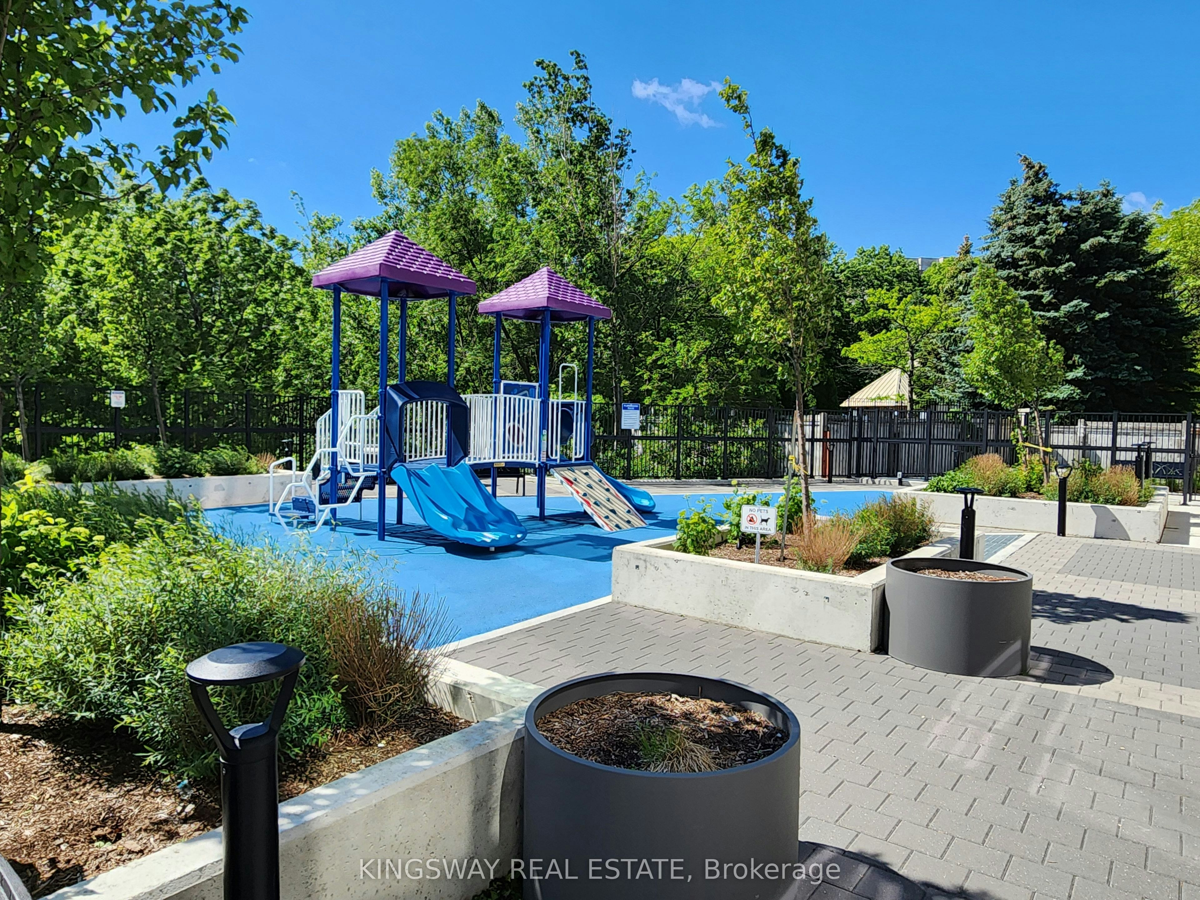 1207W-202 Burnhamthorpe Road E, Mississauga, ON, L5A 0B2 - 8