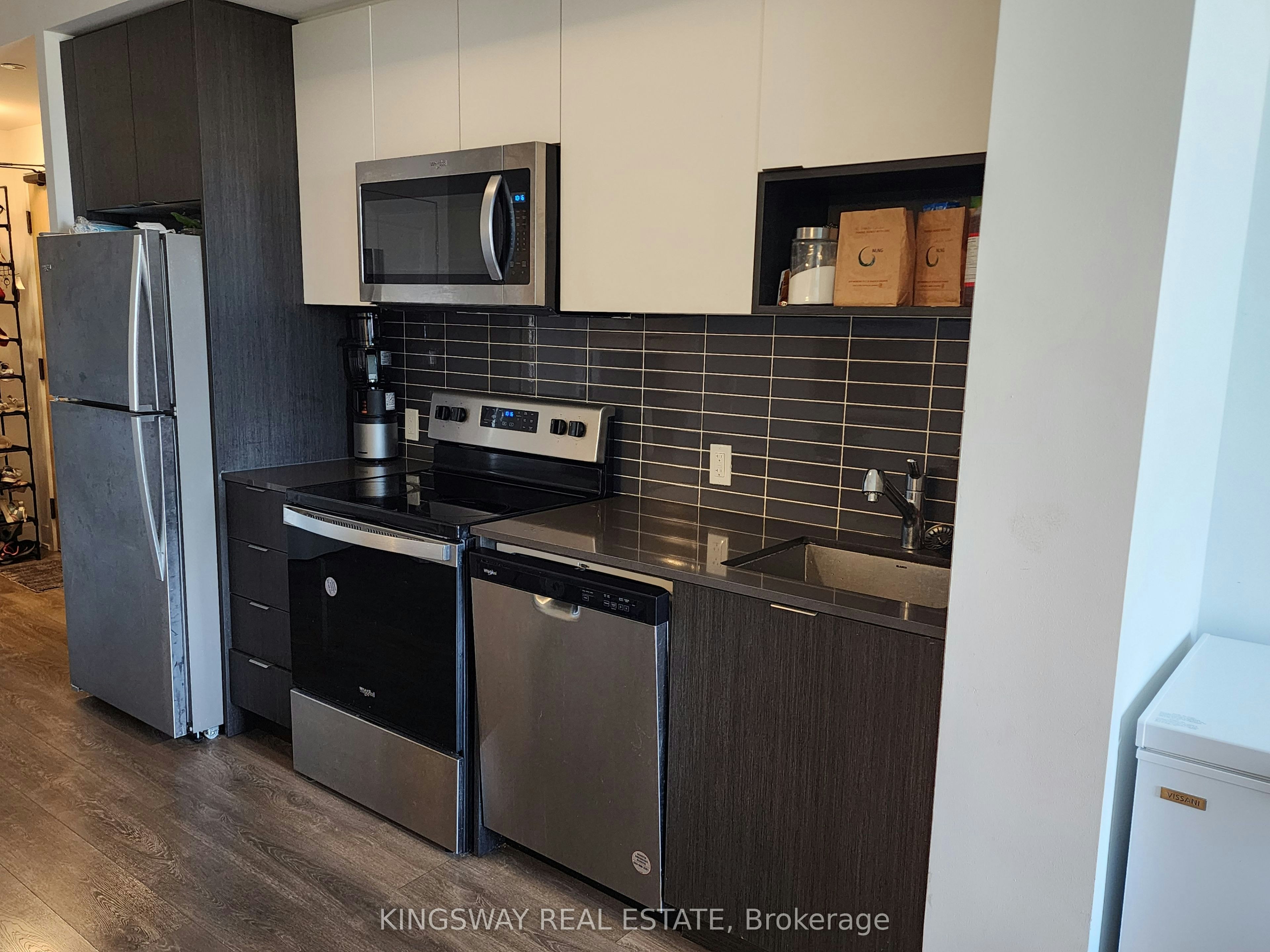1207W-202 Burnhamthorpe Road E, Mississauga, ON, L5A 0B2 - 12