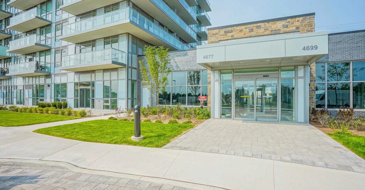 1808-4677 Glen Erin Drive, Mississauga, ON, L5M 2E3 - 2