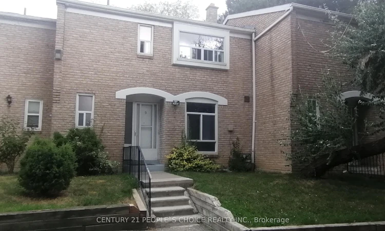 9-17 Gosford Boulevard