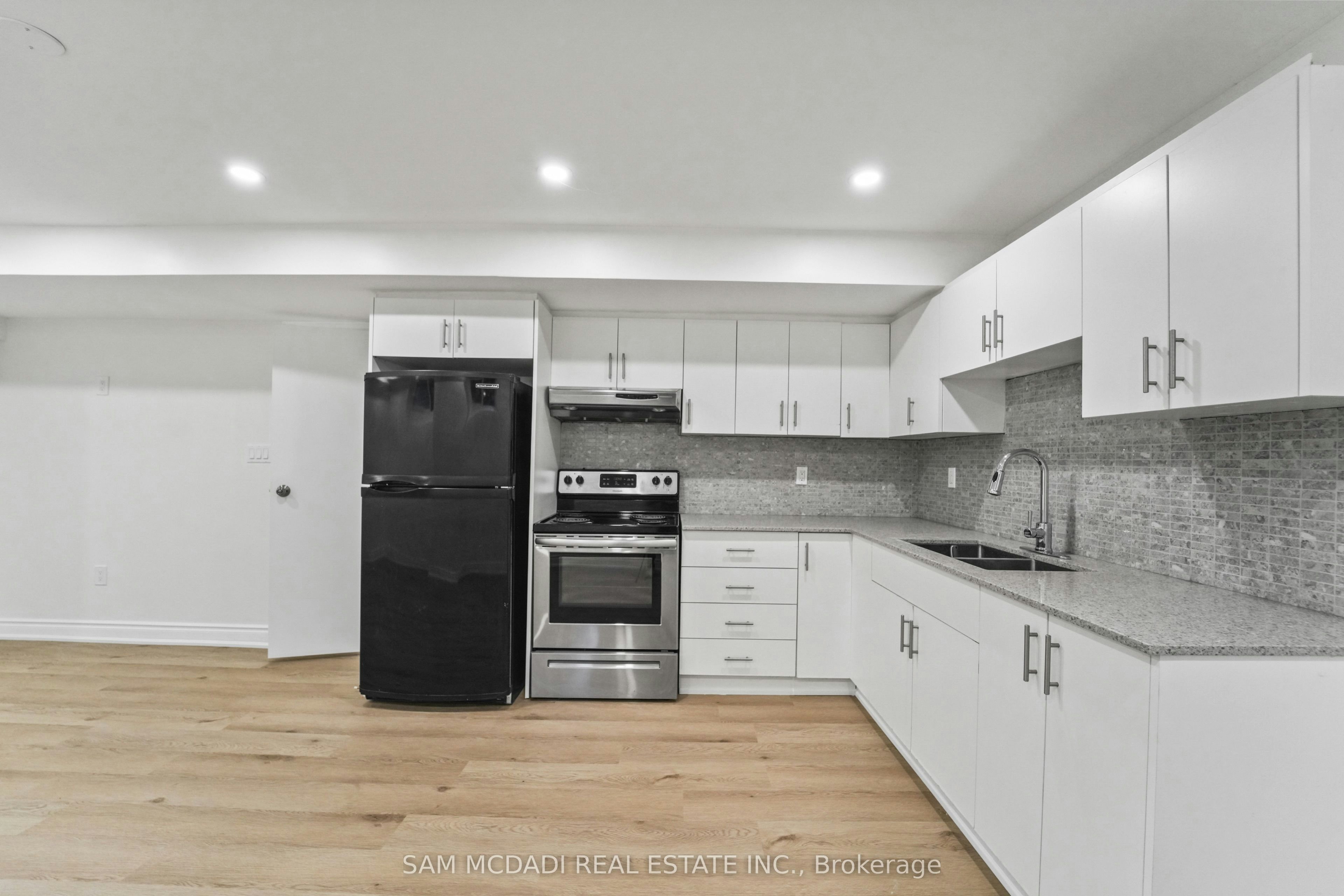 1821 Christopher Road, Mississauga, ON, L5J 2K7 - 7