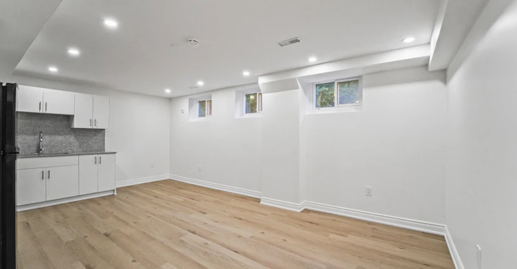 1821 Christopher Road, Mississauga, ON, L5J 2K7 - 5